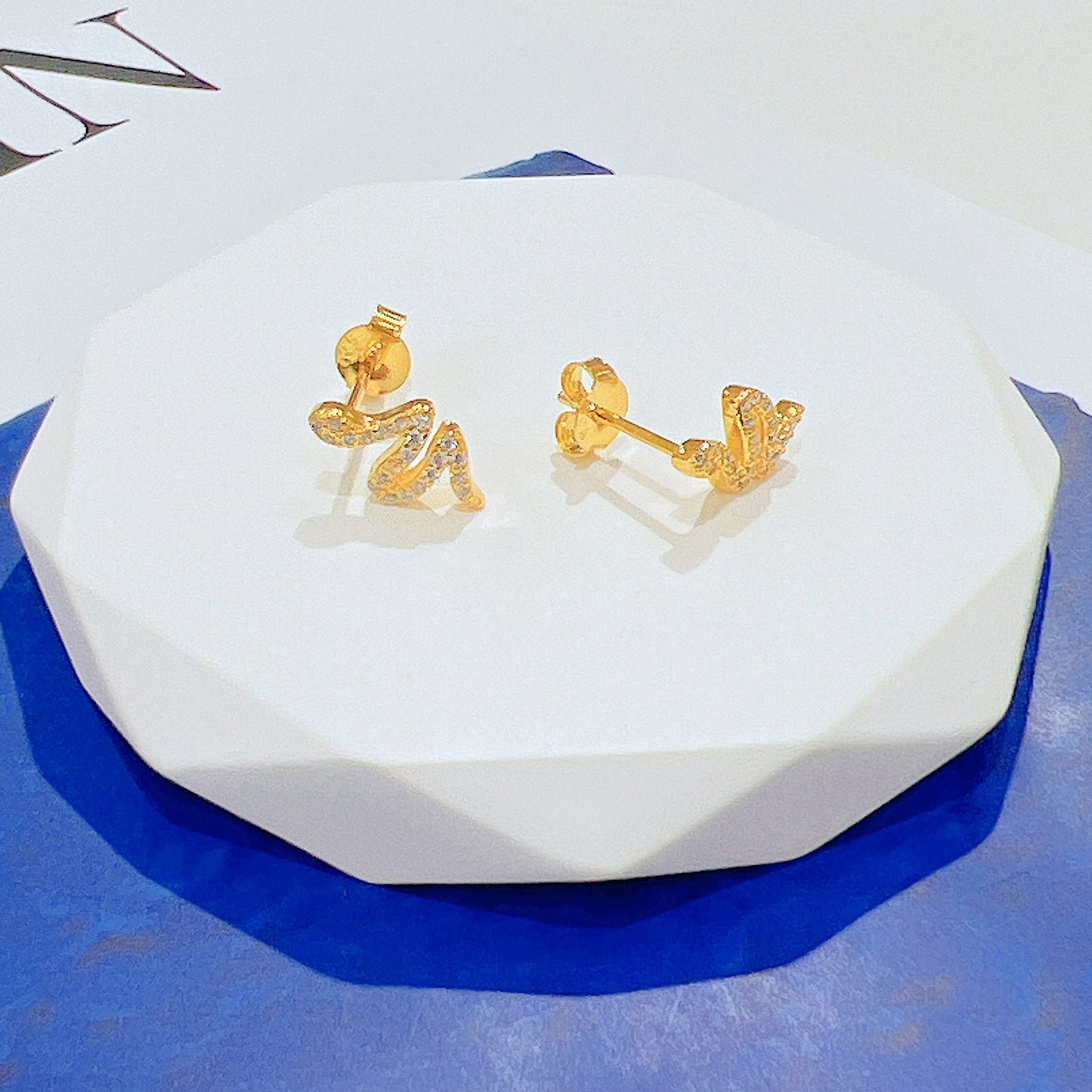 White and emerald zircon square shpe silver 925 earrings