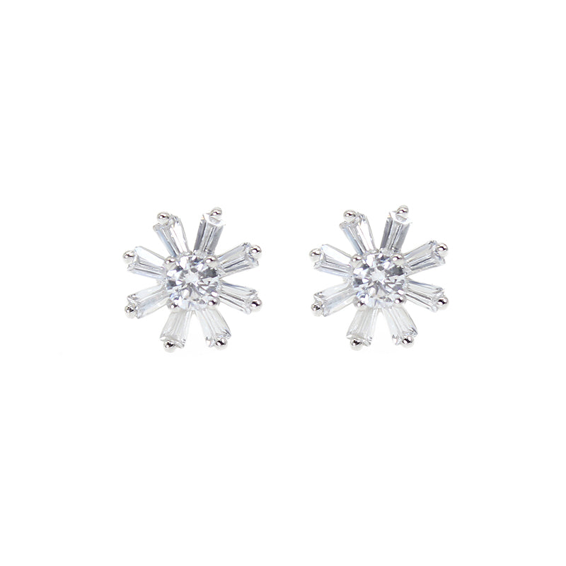 White zircon flower shaped silver 925 jewelry earrings