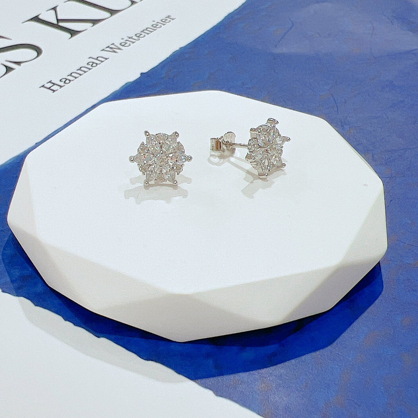 White zircon flower shaped silver 925 jewelry earrings