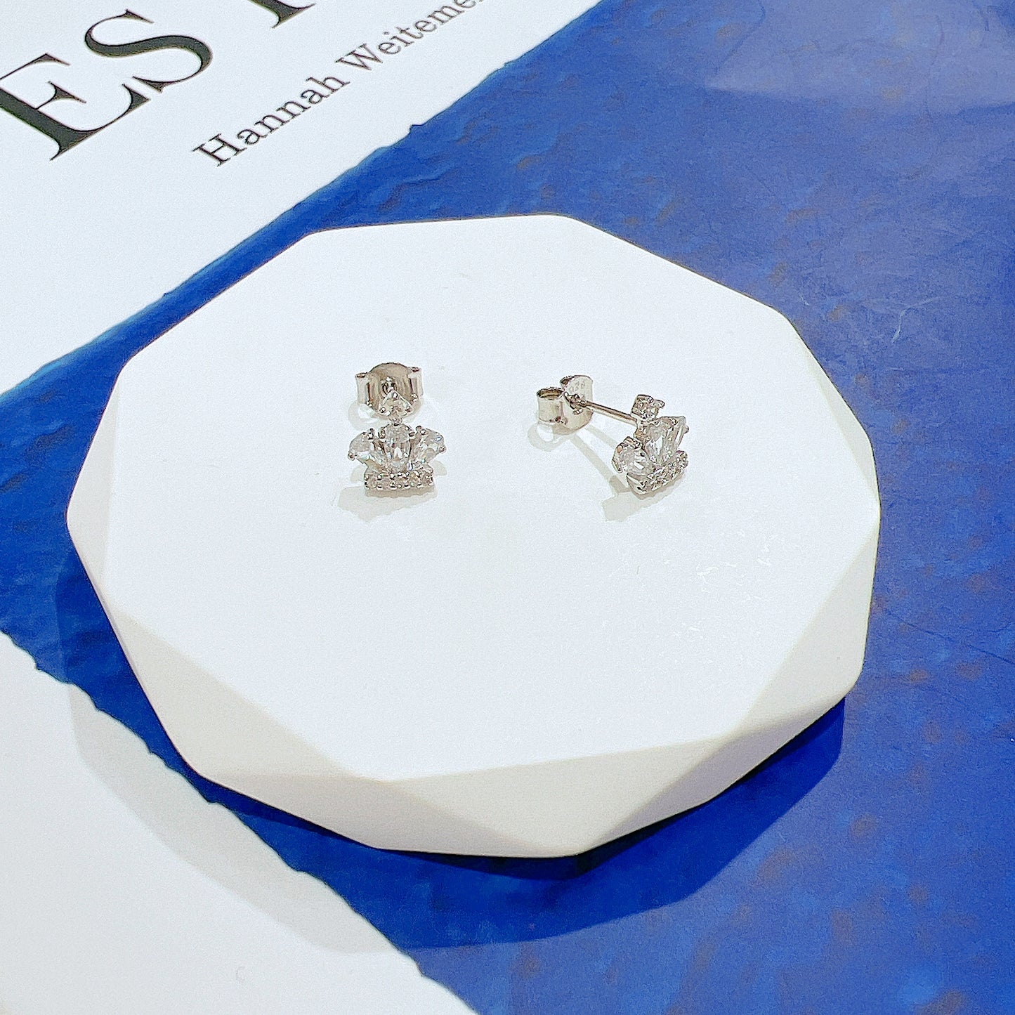 White zircon crown shaped silver 925 jewelry earrings