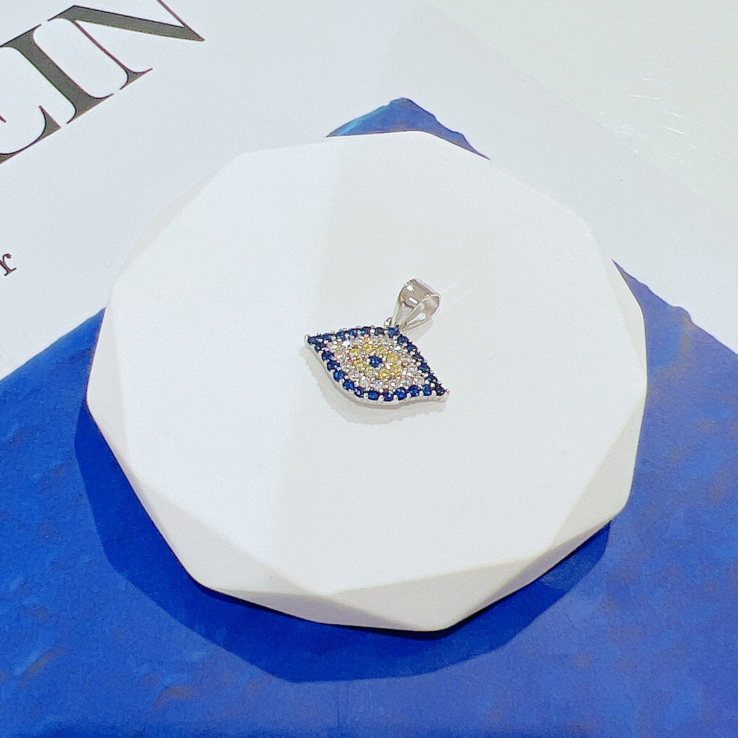 Sapphire and white zircon marquise silver 925 pendant