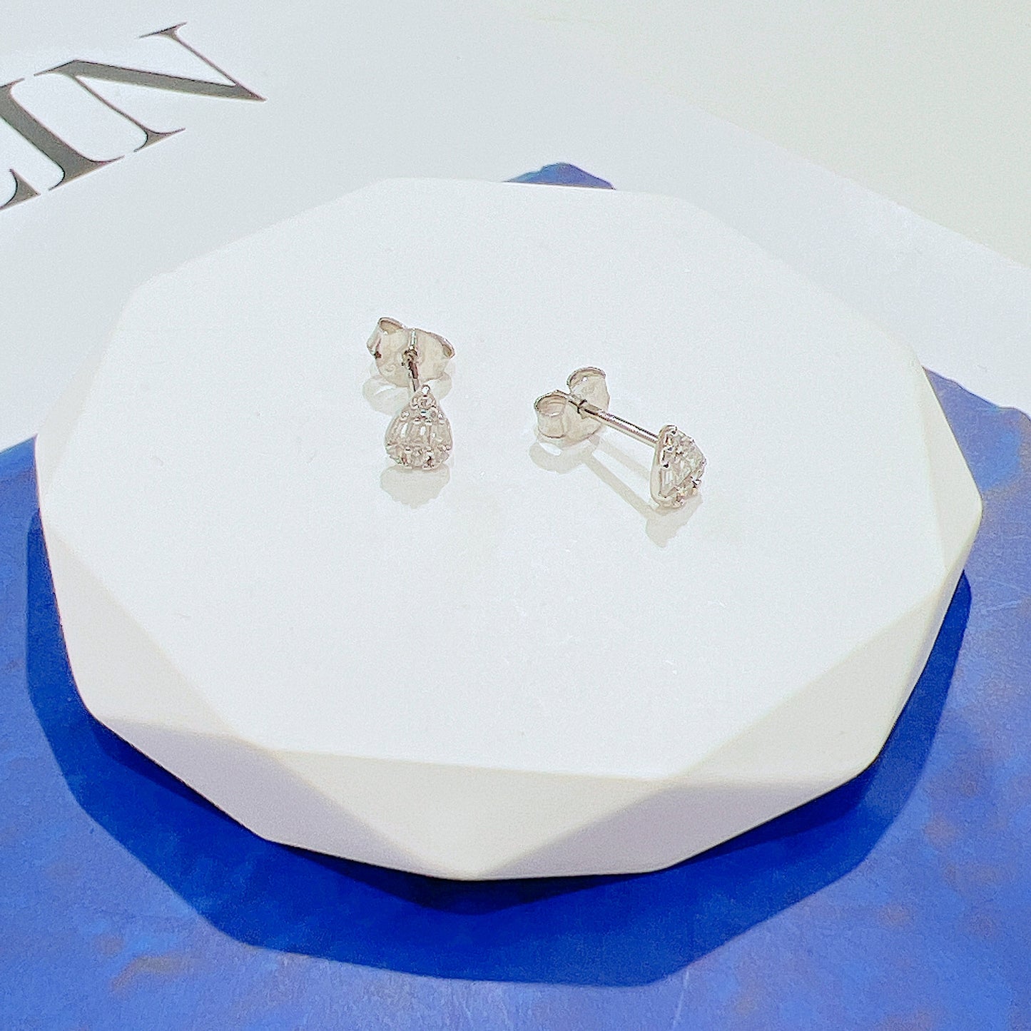 White zircon pear shape  silver 925 earrings