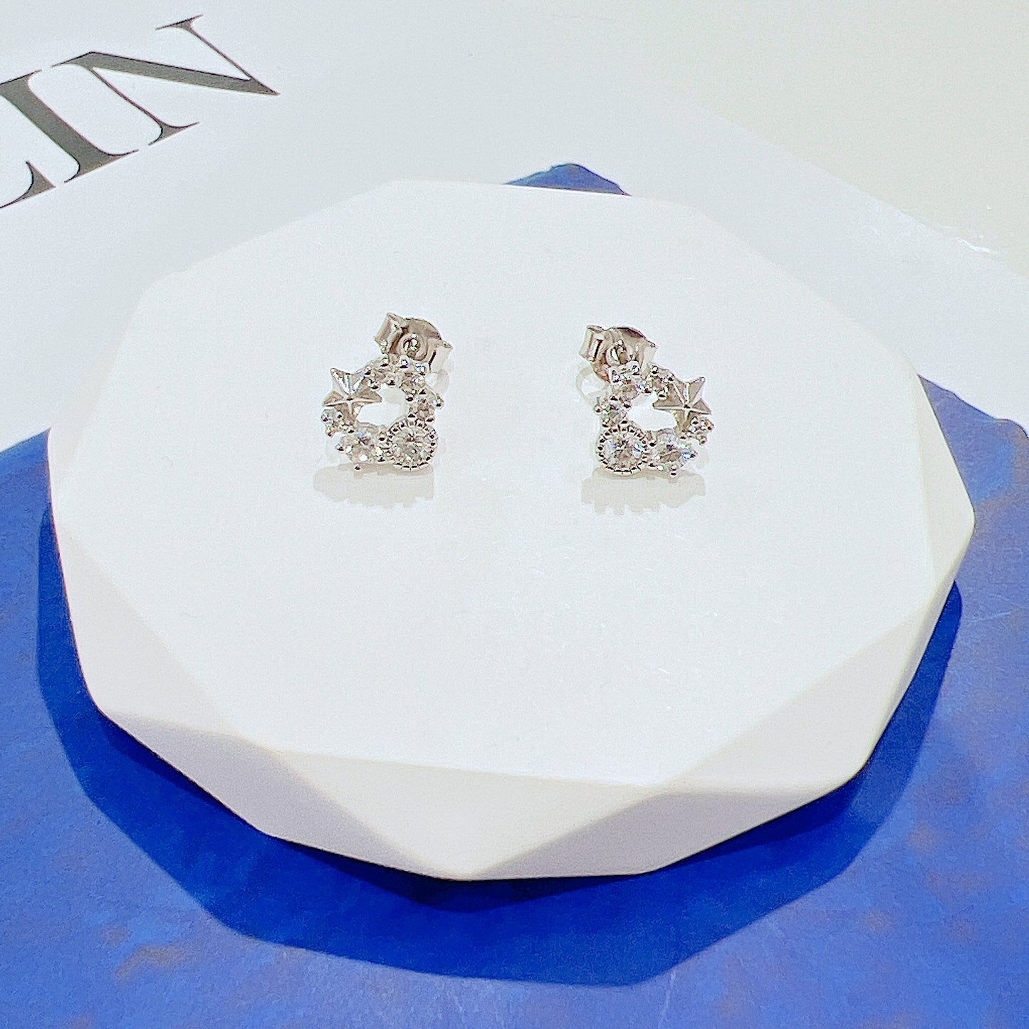 White zircon round and star silver 925 earrings