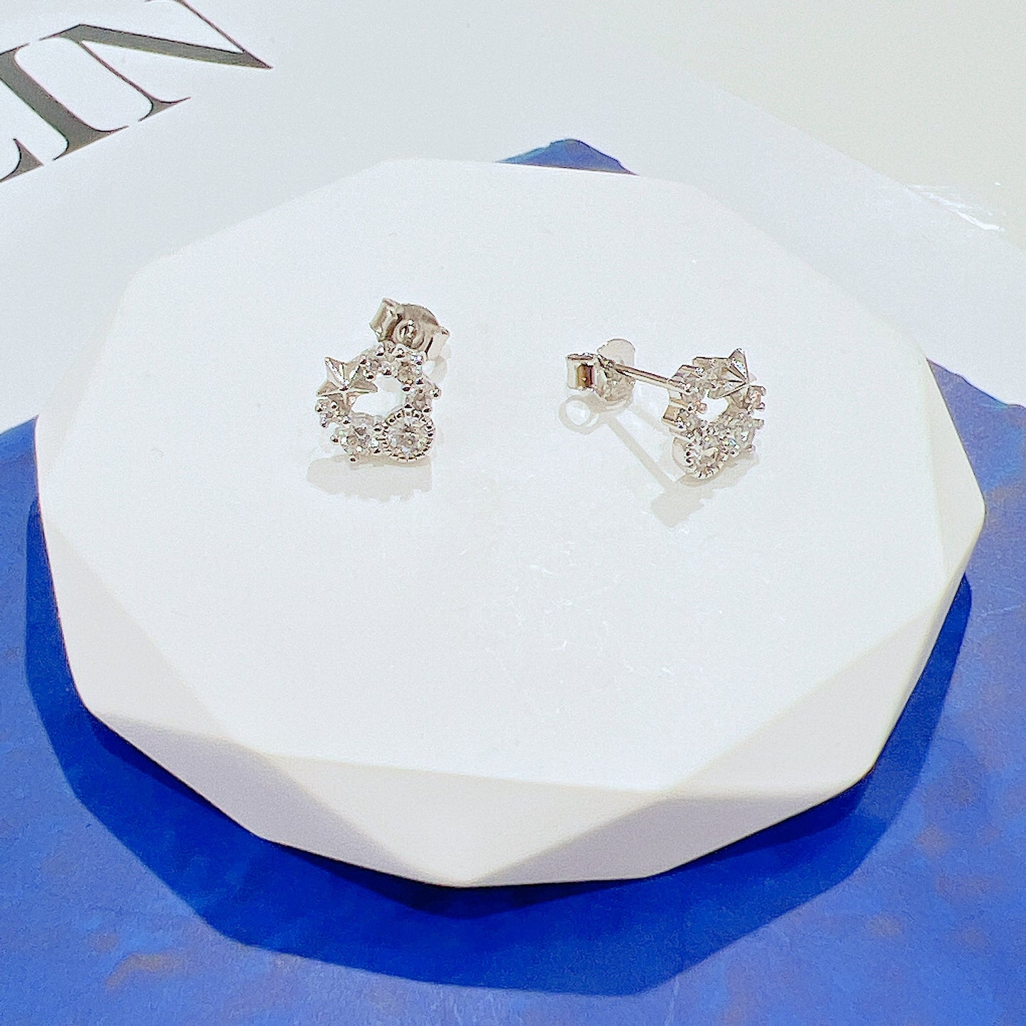 White zircon round and star silver 925 earrings