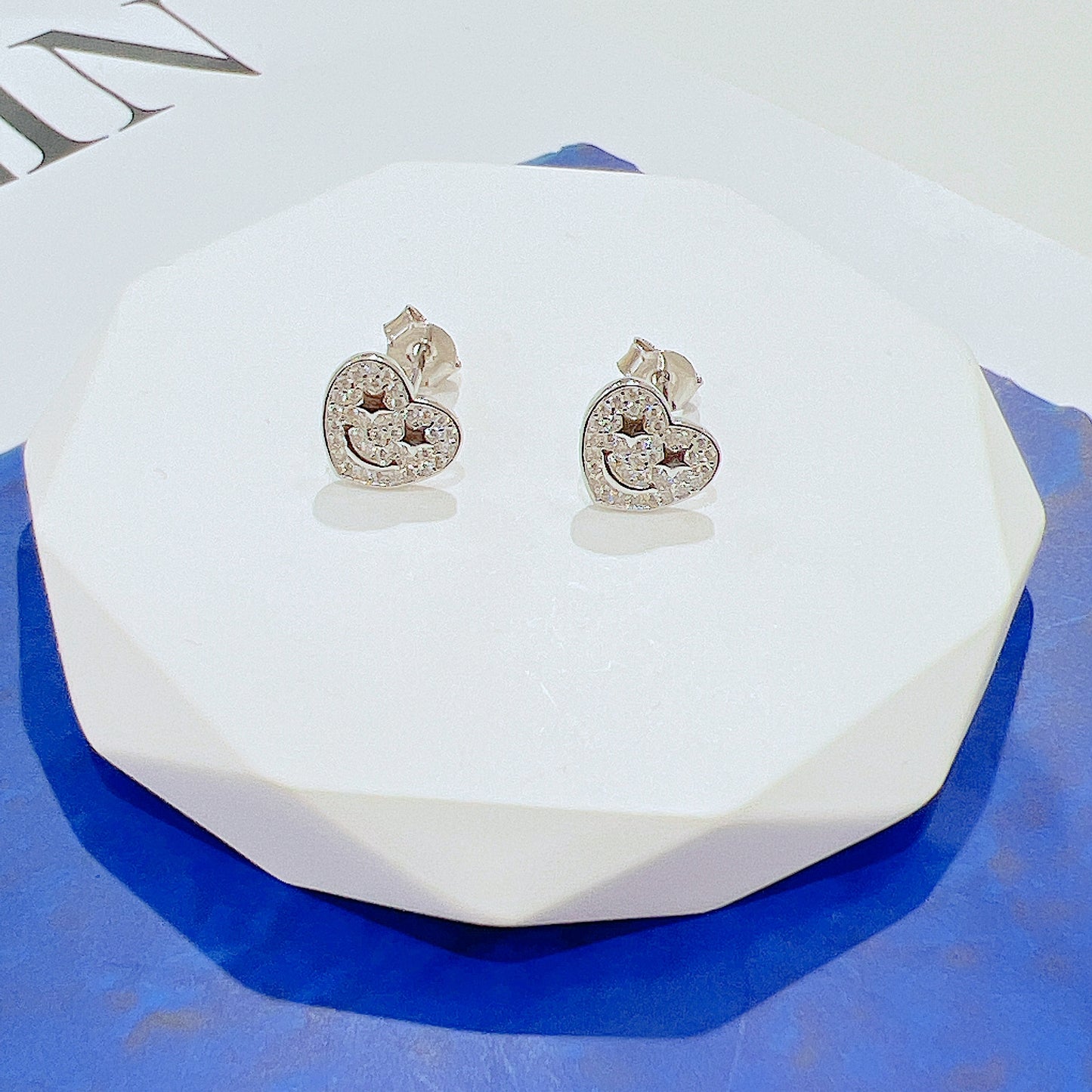 White zircon heart shaped silver 925 earrings