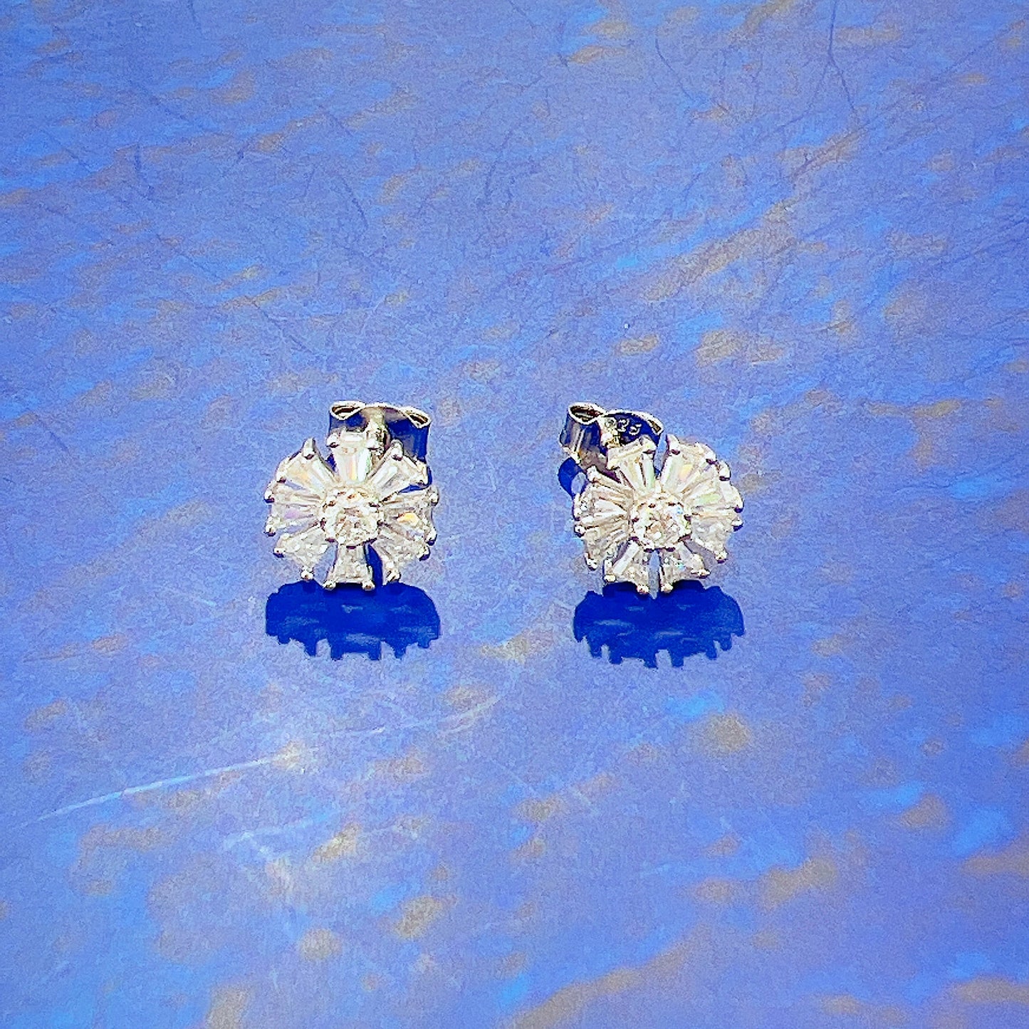 White zircon flower shaped silver 925 jewelry earrings