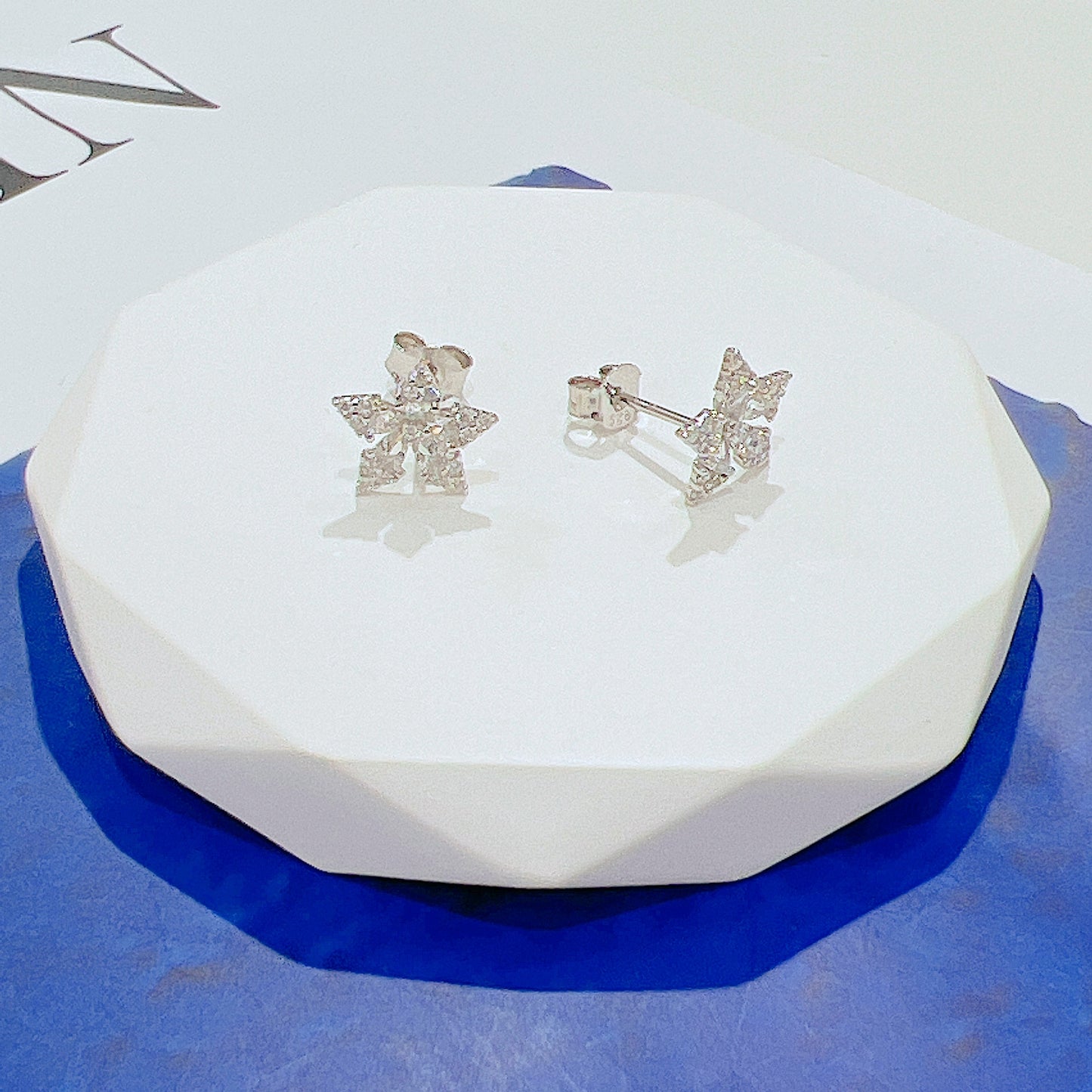 White zircon flower silver 925 earrings