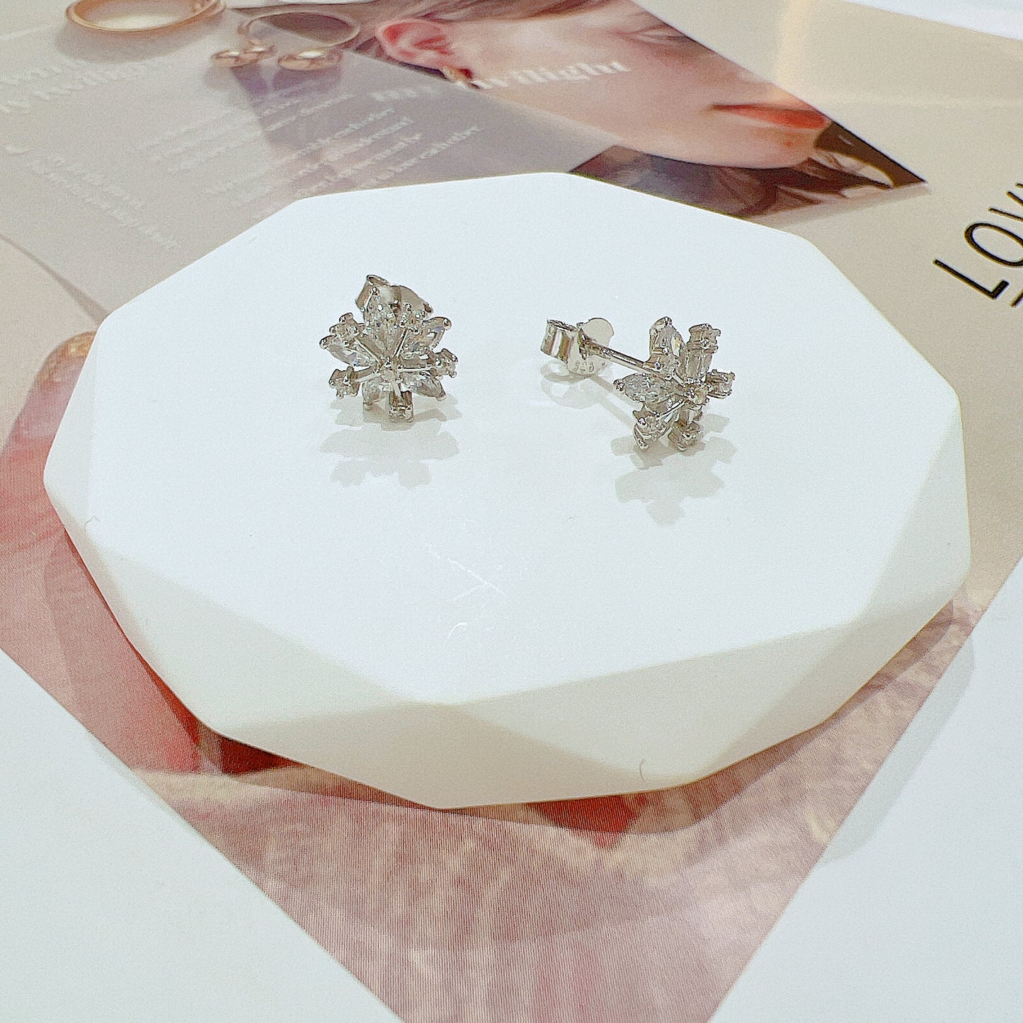 White zircon snowflake shaped silver 925 jewelry earrings