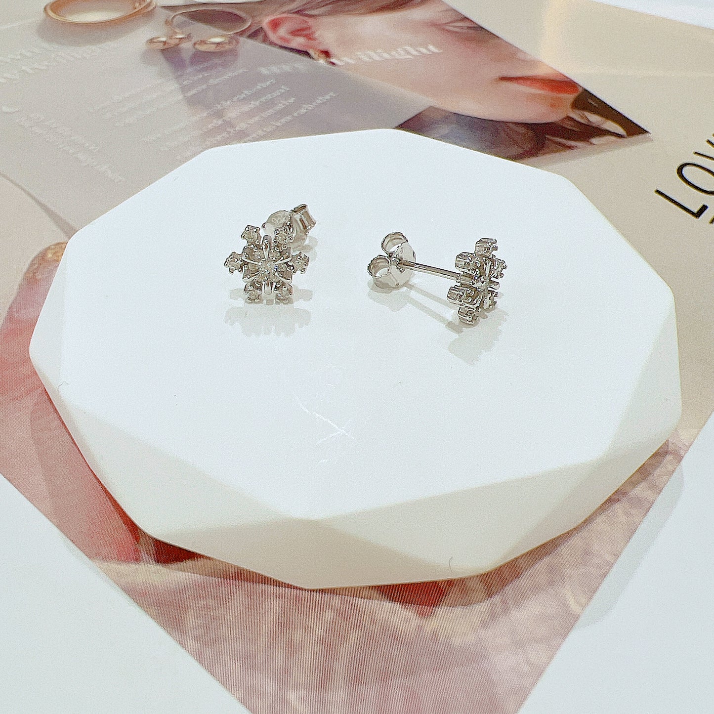 White zircon snowflake silver 925 earrings